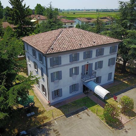 Hotel Sporting Campagnola Emilia Exterior photo